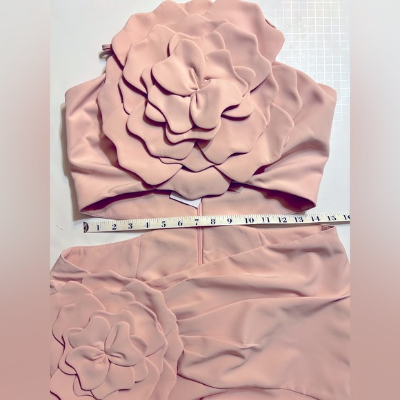 NWT Lovers and Friends Artemis Gown in pink, size M - Picture 10 of 11